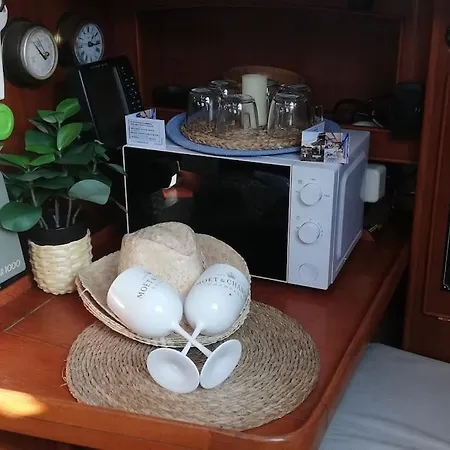 Boat-Apartamento Flotante Cadiz.. La Juanita Arroyo Buitenkant foto